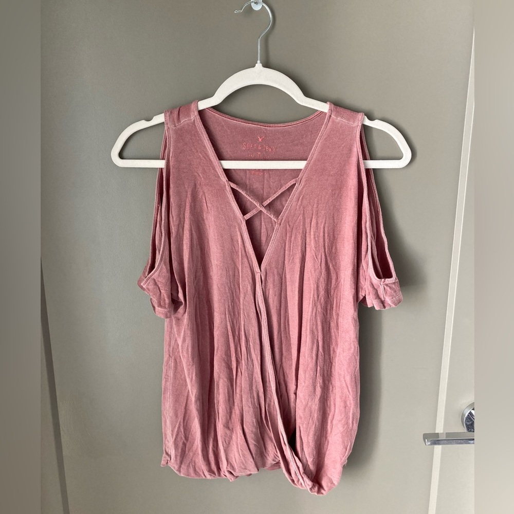 Soft Mauve Cold-Shoulder V-Neck Top with Crisscross Detail